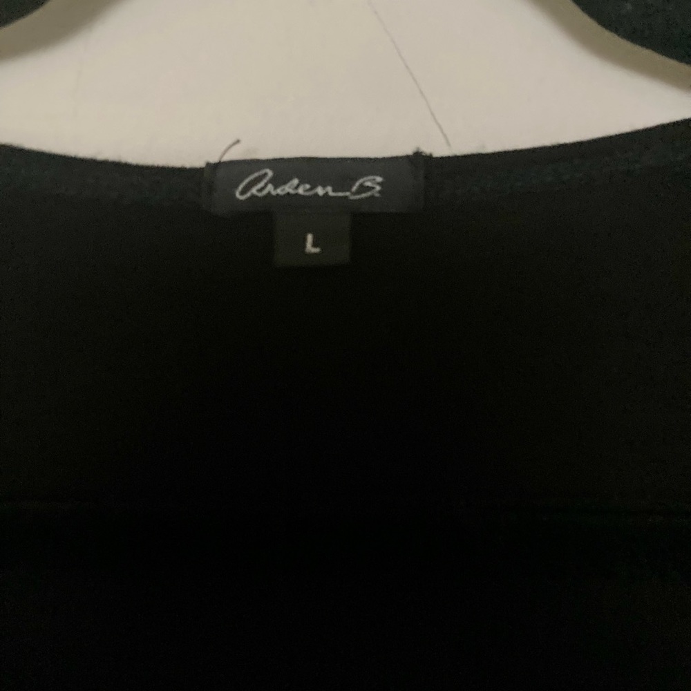 Arden B SOLD Black Shrug ruffle detail - Picture 5 of 12